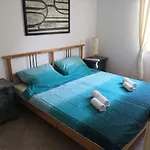 A & A Luxury Apartman *