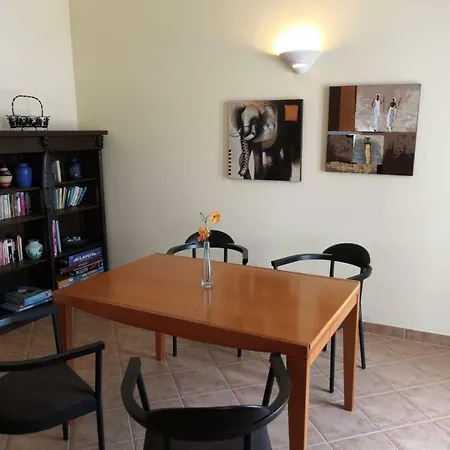 A & A Luxury Apartman