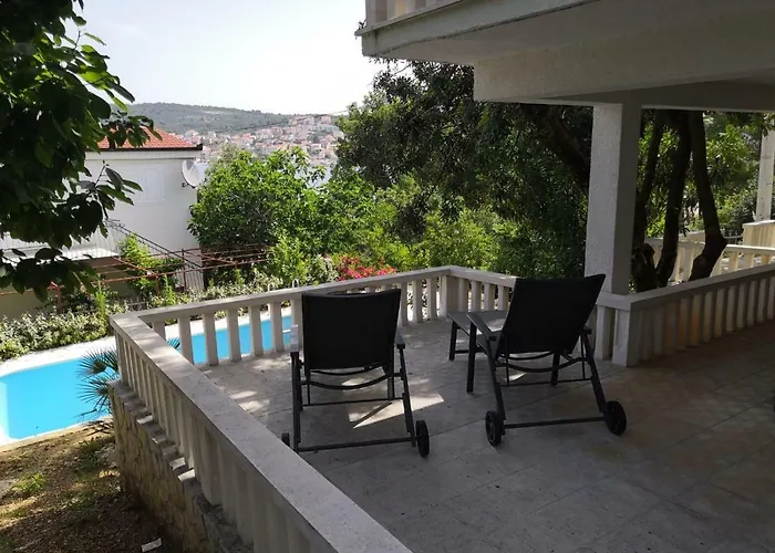 A & A Luxury Apartment